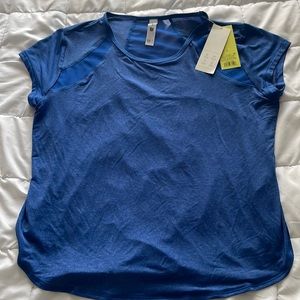NWT All In Motion Women’s Large Workout Top